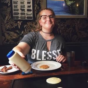 Meet your Posher, Deanna